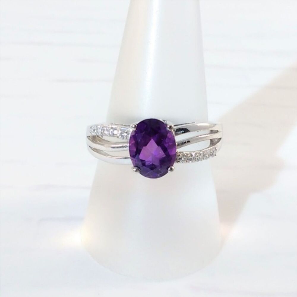 Amethyst 1.6 Carats Ring Size 8